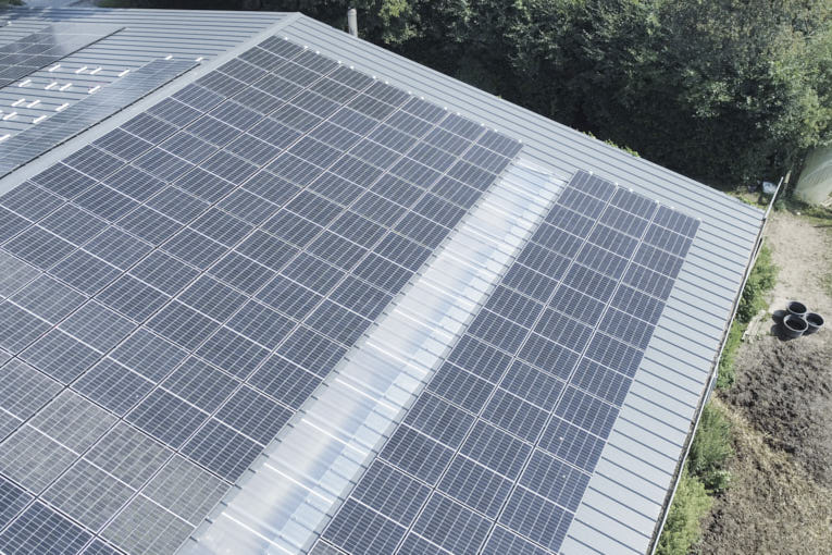 Nachhaltige Energieversorgung für eine Reithalle in Xanten